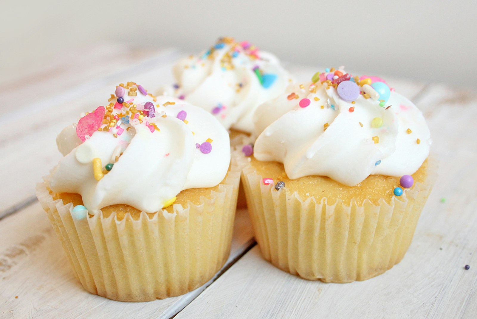 Lemon Elderflower Drizzle Cake